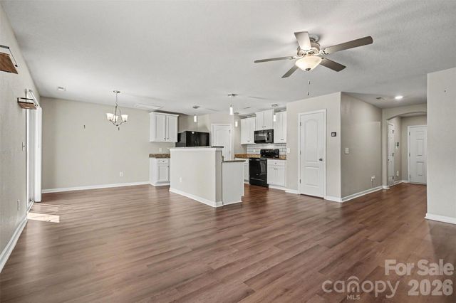 3337 Ellingford Road, Charlotte, NC 28214