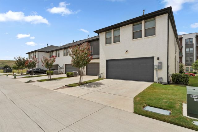 806 Trace Hawk Lane, Arlington, TX 76005