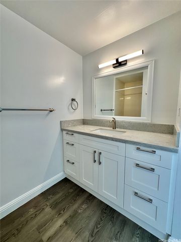 1535 Pensacola Street 802, Honolulu, HI 96822