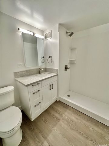 1535 Pensacola Street 802, Honolulu, HI 96822