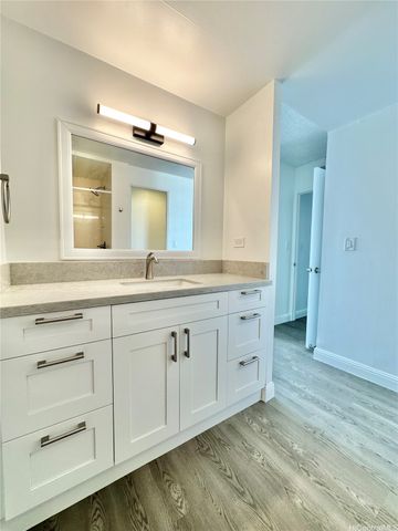 1535 Pensacola Street 802, Honolulu, HI 96822