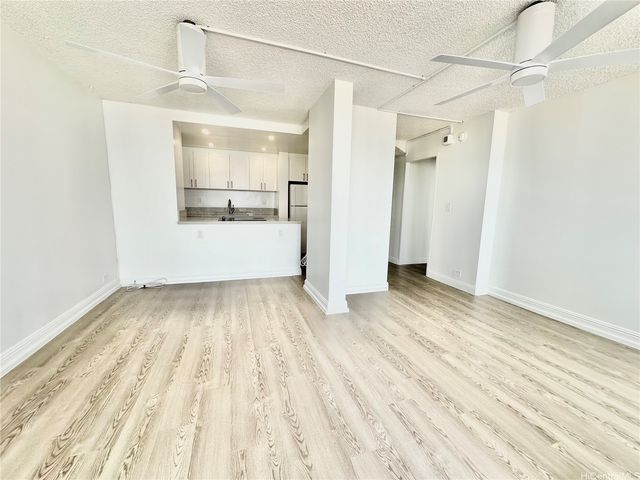 1535 Pensacola Street 802, Honolulu, HI 96822