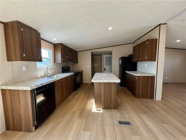 1326 Agate Avenue, Bullhead City, AZ 86442