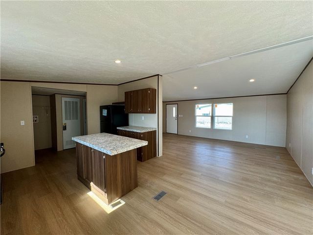 1326 Agate Avenue, Bullhead City, AZ 86442