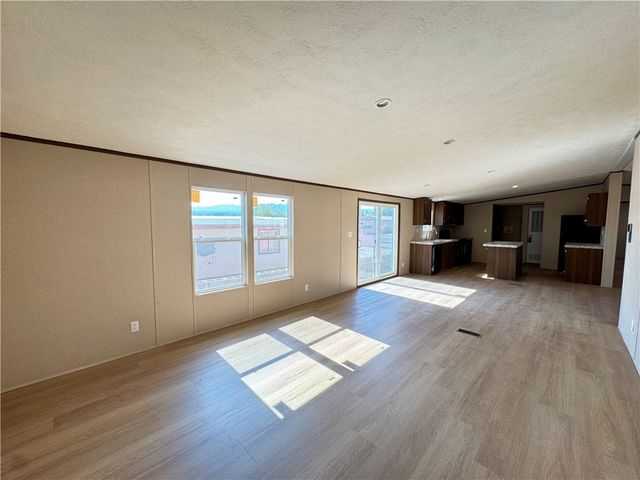 1326 Agate Avenue, Bullhead City, AZ 86442