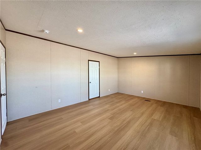 1326 Agate Avenue, Bullhead City, AZ 86442