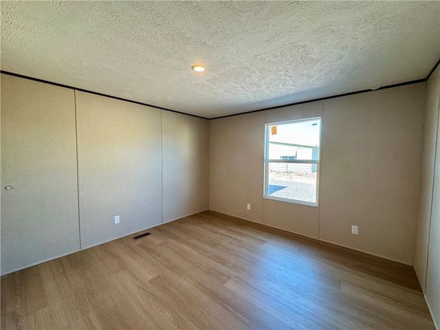 1326 Agate Avenue, Bullhead City, AZ 86442