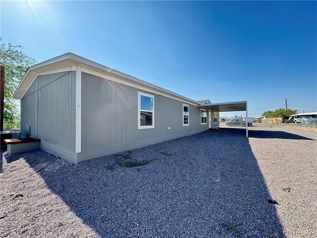 1326 Agate Avenue, Bullhead City, AZ 86442