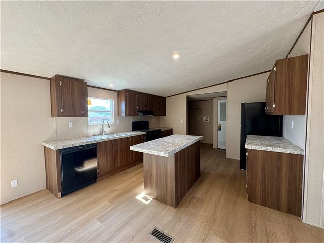 1326 Agate Avenue, Bullhead City, AZ 86442