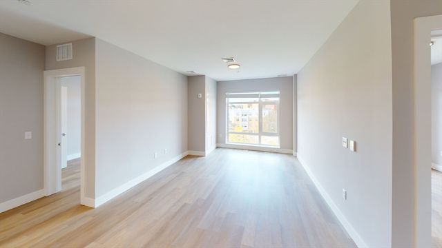 250 Centre St 509, Boston, MA 02119
