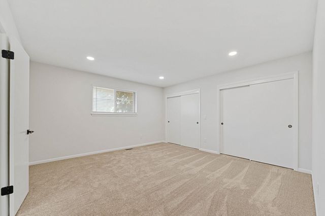 1426 N Melrose LN, Wichita, KS 67212