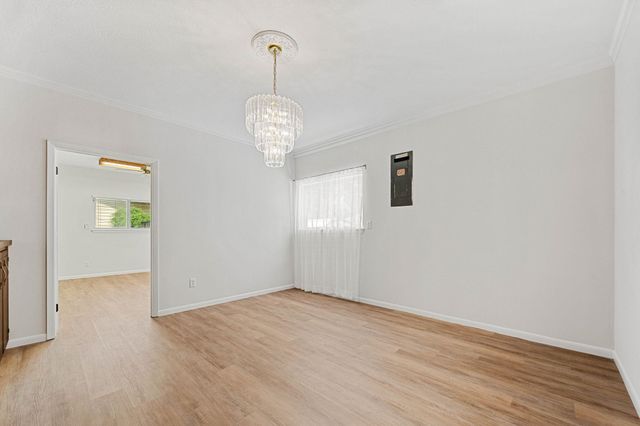 1426 N Melrose LN, Wichita, KS 67212