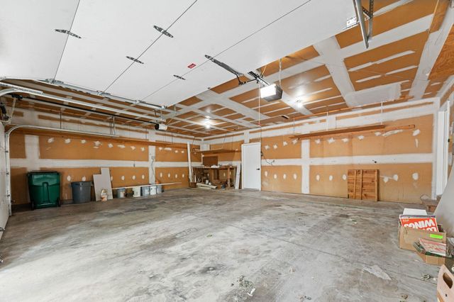 1426 N Melrose LN, Wichita, KS 67212