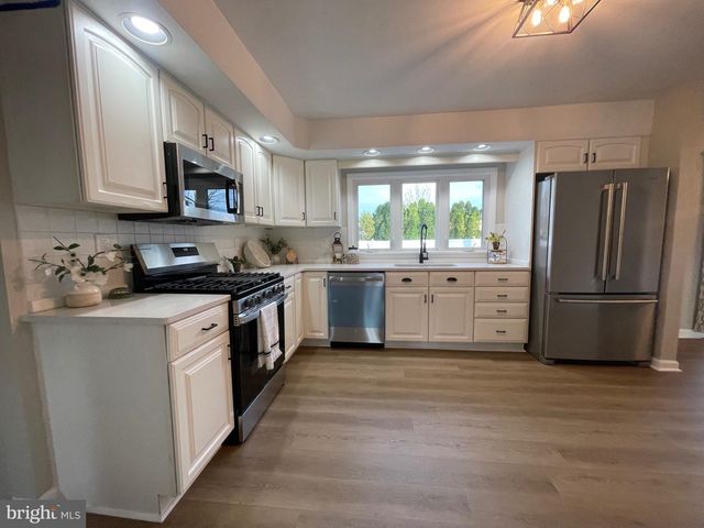 5 FENWICK LANE, Pennsville, NJ 08070