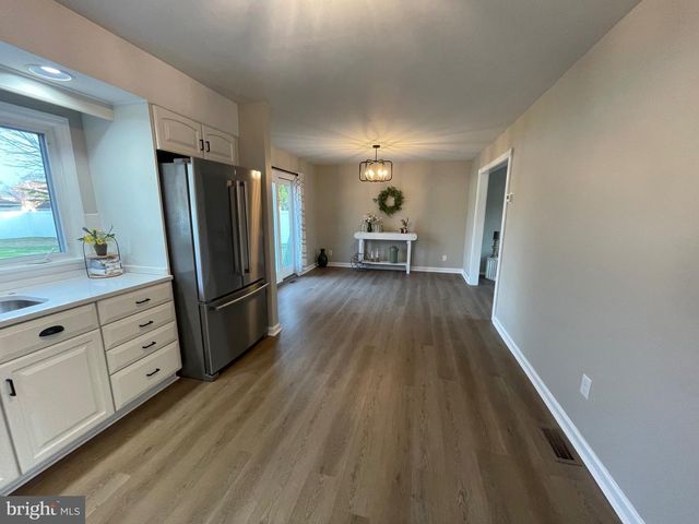 5 FENWICK LANE, Pennsville, NJ 08070