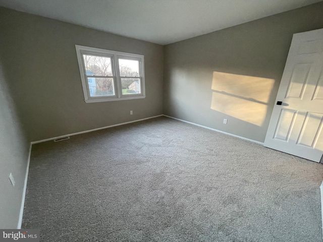 5 FENWICK LANE, Pennsville, NJ 08070