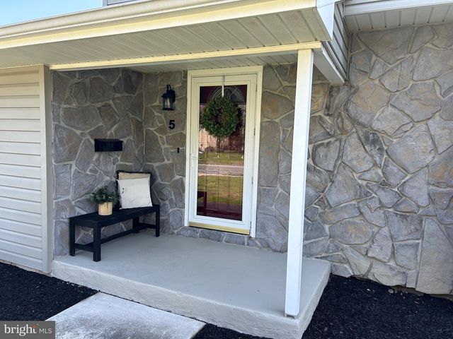 5 FENWICK LANE, Pennsville, NJ 08070