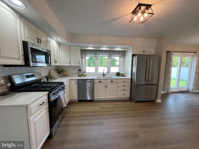 5 FENWICK LANE, Pennsville, NJ 08070