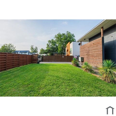 1417 Bennett Avenue, Dallas, TX 75206