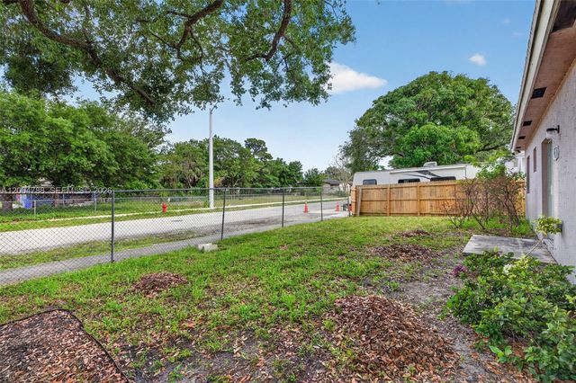 375 NW 28th Ave, Fort Lauderdale, FL 33311