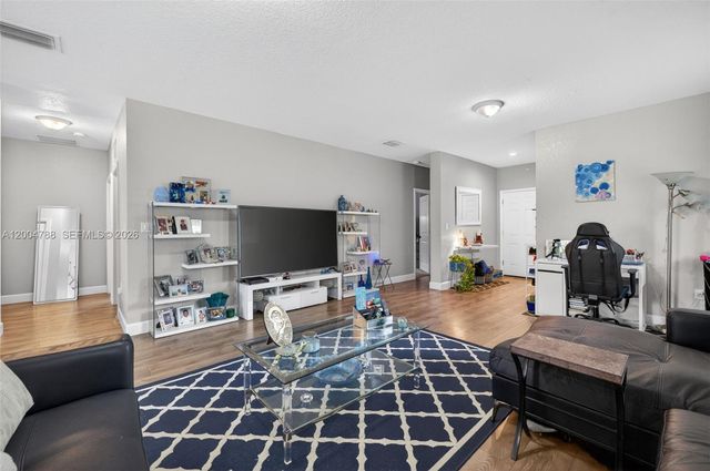 375 NW 28th Ave, Fort Lauderdale, FL 33311