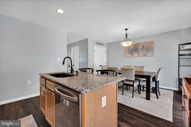 186 N MELHORN DR, Mount Joy, PA 17552