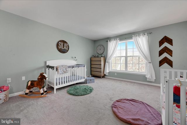 186 N MELHORN DR, Mount Joy, PA 17552