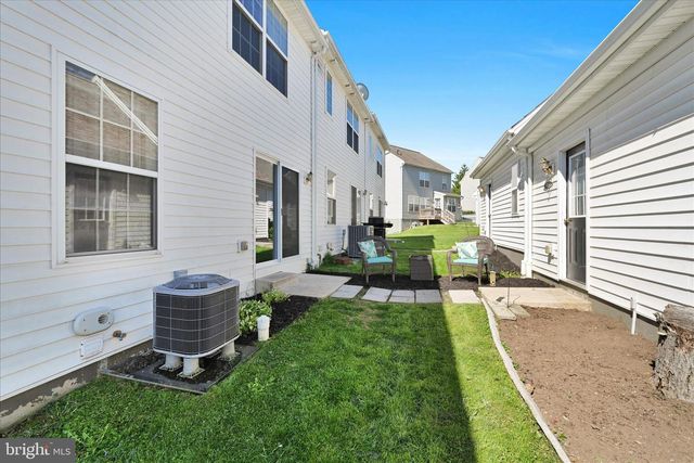 186 N MELHORN DR, Mount Joy, PA 17552