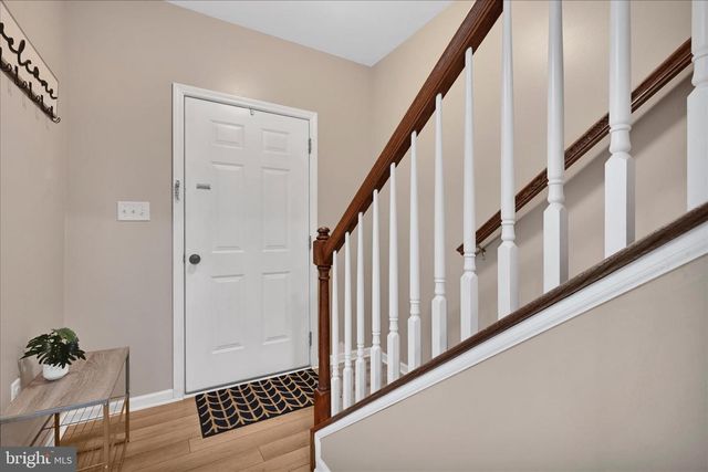 186 N MELHORN DR, Mount Joy, PA 17552