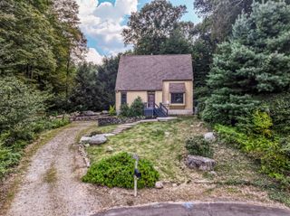 31 Pilgrim Lane, Naugatuck, CT 06770
