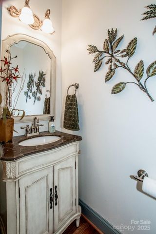 7957 Glen Abbey Circle, Stanley, NC 28164