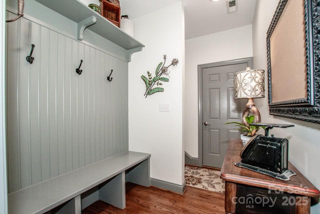 7957 Glen Abbey Circle, Stanley, NC 28164