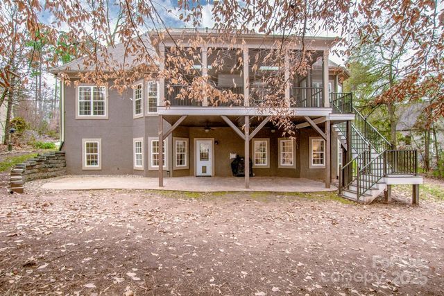 7957 Glen Abbey Circle, Stanley, NC 28164