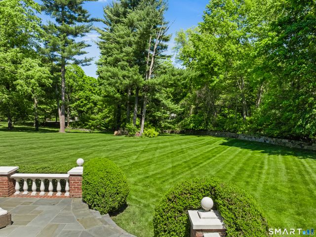111 Golden Pond Lane, Fairfield, CT 06824