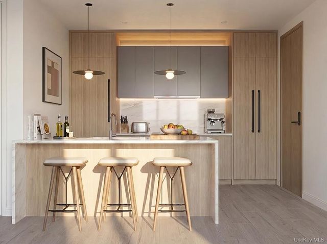 37-28 Crescent Street 5H, Long Island City, NY 11101