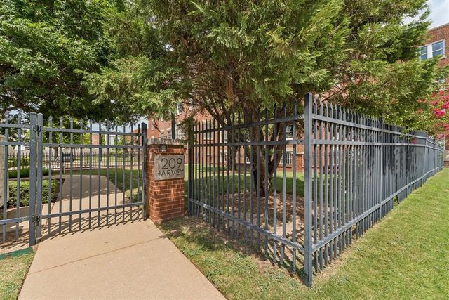 1209 N Harvey Avenue 101, Oklahoma City, OK 73103