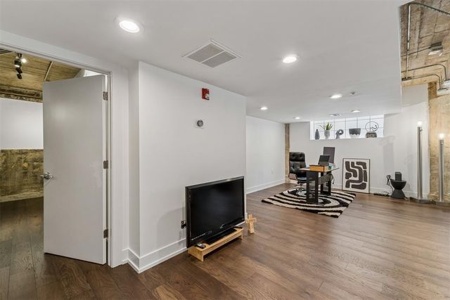 1209 N Harvey Avenue 101, Oklahoma City, OK 73103