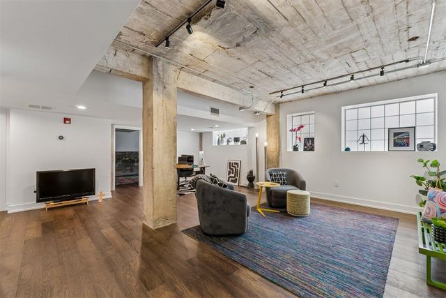 1209 N Harvey Avenue 101, Oklahoma City, OK 73103