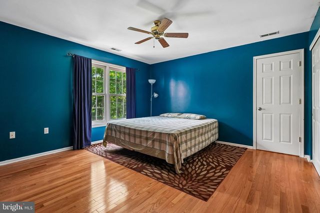 4 POND VIEW LN, Titusville, NJ 08560