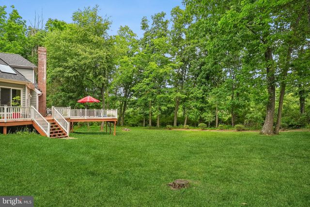 4 POND VIEW LN, Titusville, NJ 08560