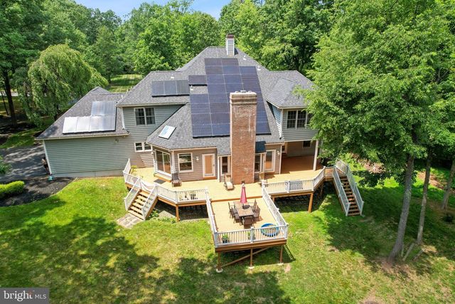 4 POND VIEW LN, Titusville, NJ 08560