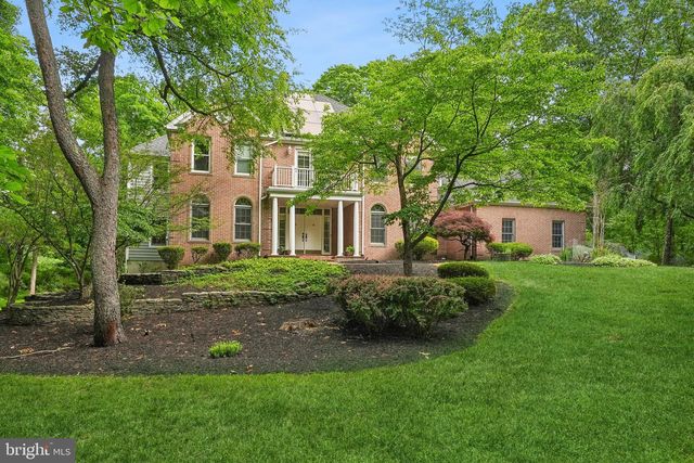 4 POND VIEW LN, Titusville, NJ 08560