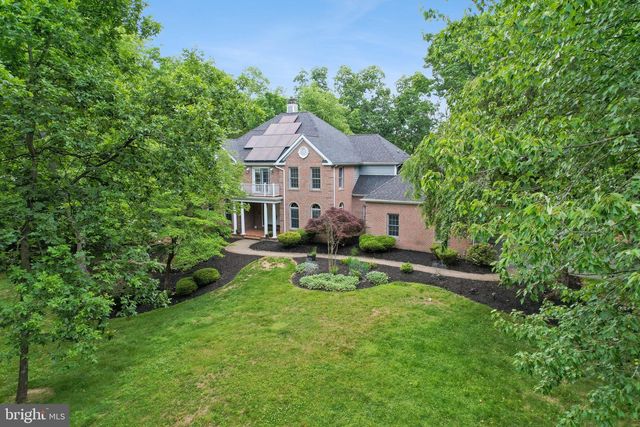 4 POND VIEW LN, Titusville, NJ 08560