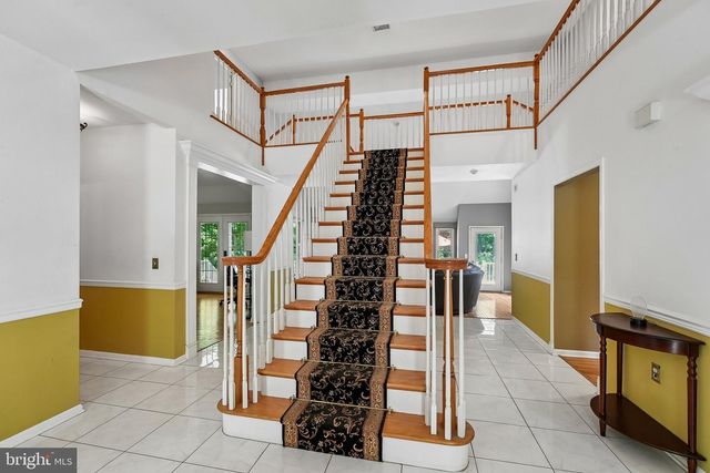 4 POND VIEW LN, Titusville, NJ 08560