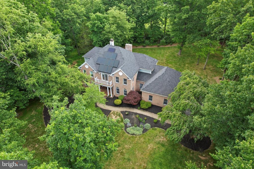 4 POND VIEW LN, Titusville, NJ 08560