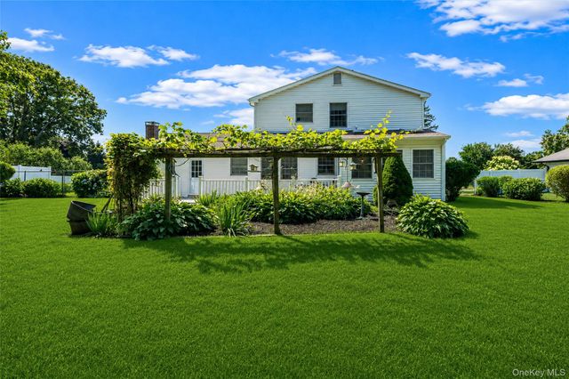 35 Royalston Lane, Centereach, NY 11720