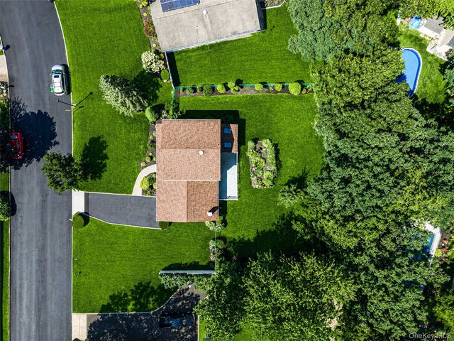 35 Royalston Lane, Centereach, NY 11720