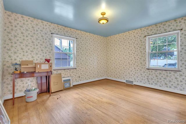 941 N Melborn Street, Dearborn, MI 48128