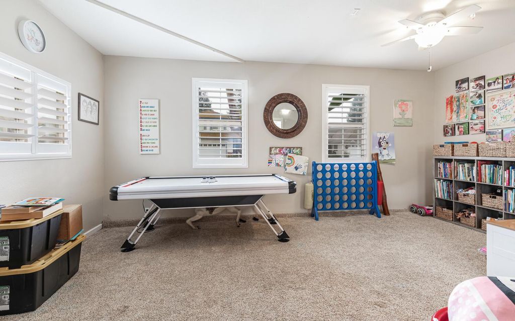 Image 25 of property listing at 2170 W Beechwood Avenue, Fresno, CA 93711