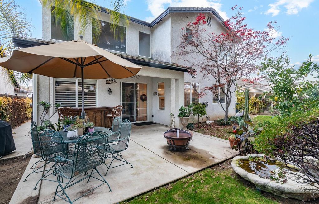 Image 41 of property listing at 2170 W Beechwood Avenue, Fresno, CA 93711